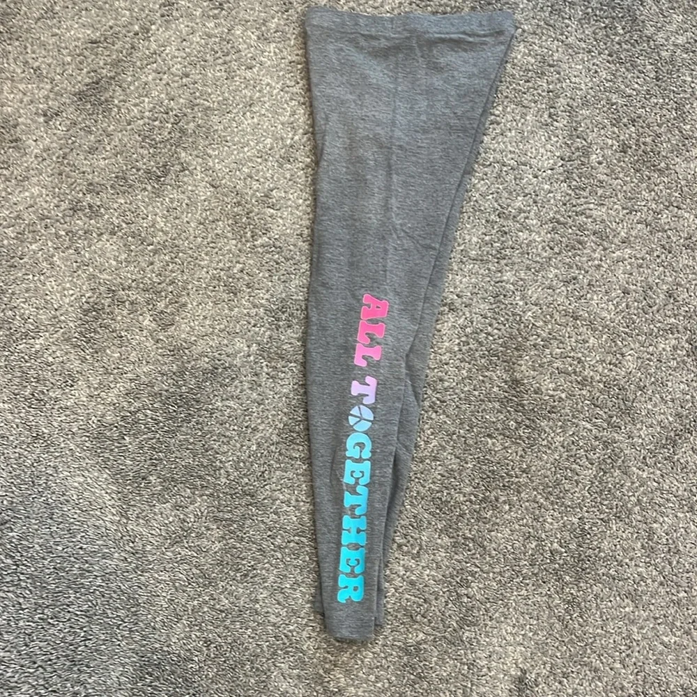 Old Navy | EUC All Together ☮️ Graphic Leggings